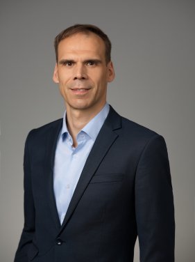 Benjamin Becker教授