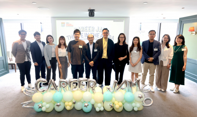 Professor Samson Tse, Associate Dean (Undergraduate Education) (6th from left), and keynote speaker Mr Mills Wong (7th from left), pictured with alumni