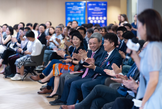 Held at HKU iCube at Central, the Forum brought together a diverse audience of academic experts, industry leaders, alumni and students. 